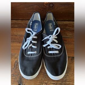 Women’s Keds Black Canvas Shoes Sneakers size 9.5